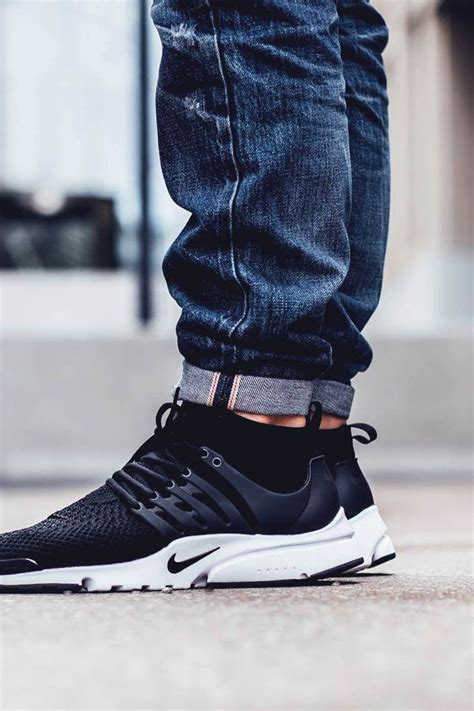 nike presto flyknit ultra black